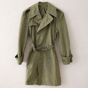 vintage Vietnam era U.S. Army OG-107 trench coat